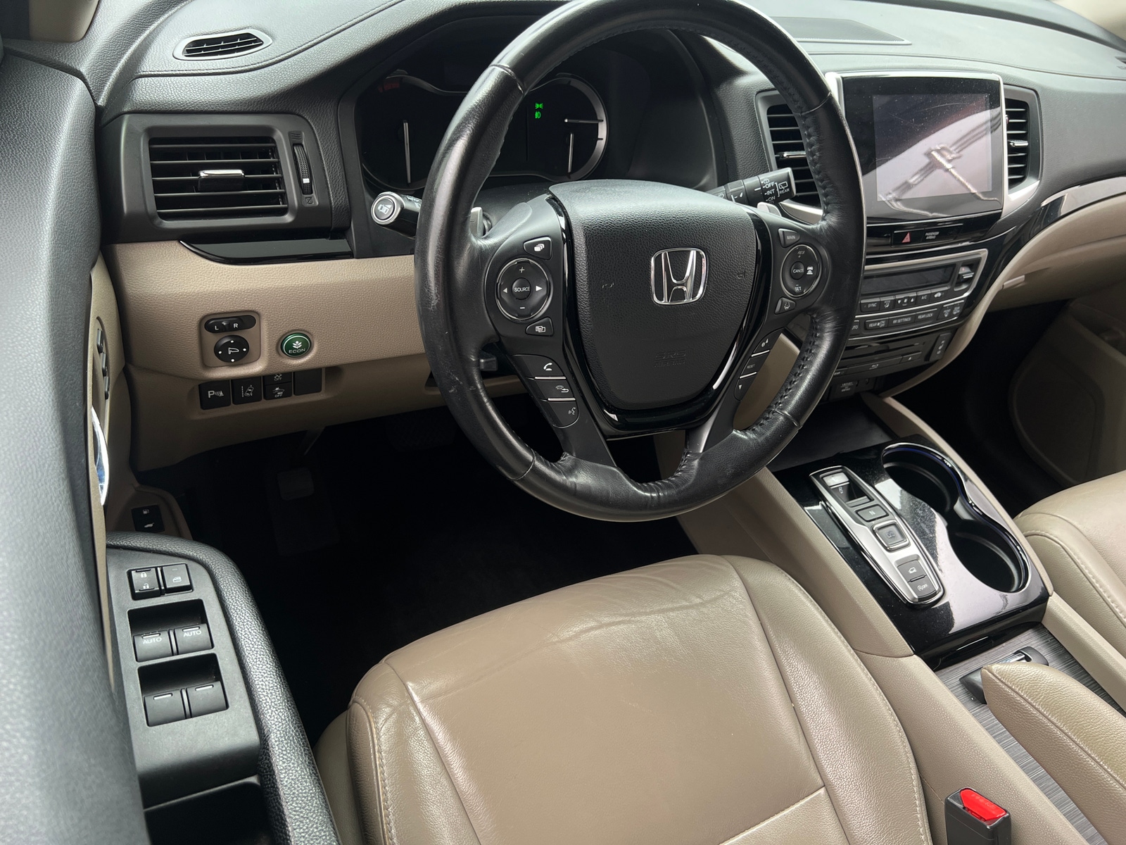 Thumbnail: 2018 Honda Pilot - 2