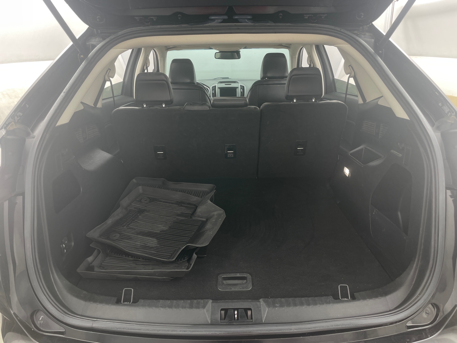 Thumbnail: 2020 Ford Edge - 6