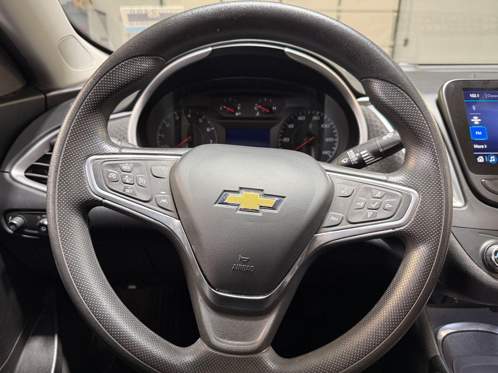 Thumbnail: 2023 Chevrolet Malibu - 5