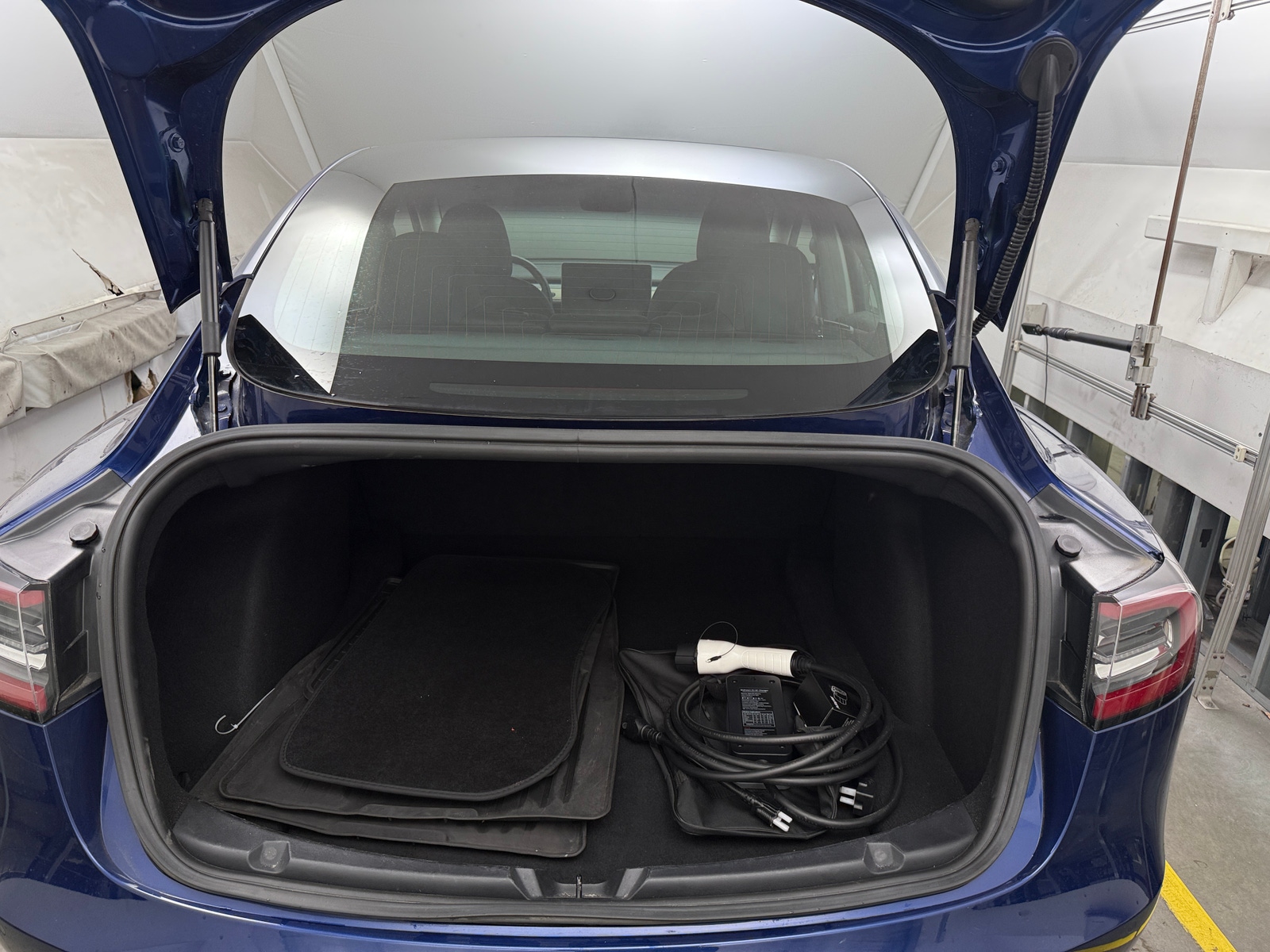 Thumbnail: 2019 Tesla Model 3 - 5