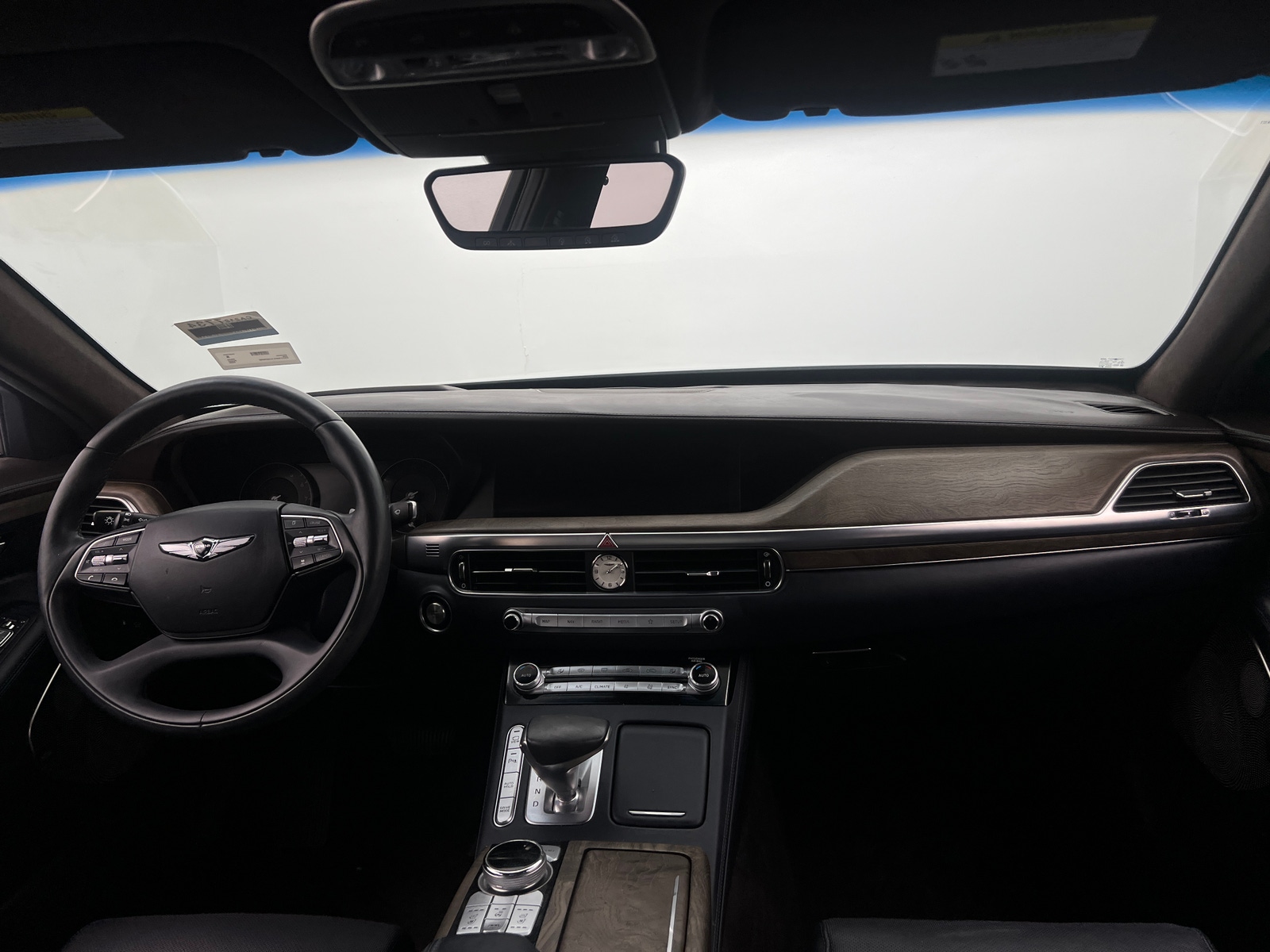 Thumbnail: 2020 Genesis G90 - 2