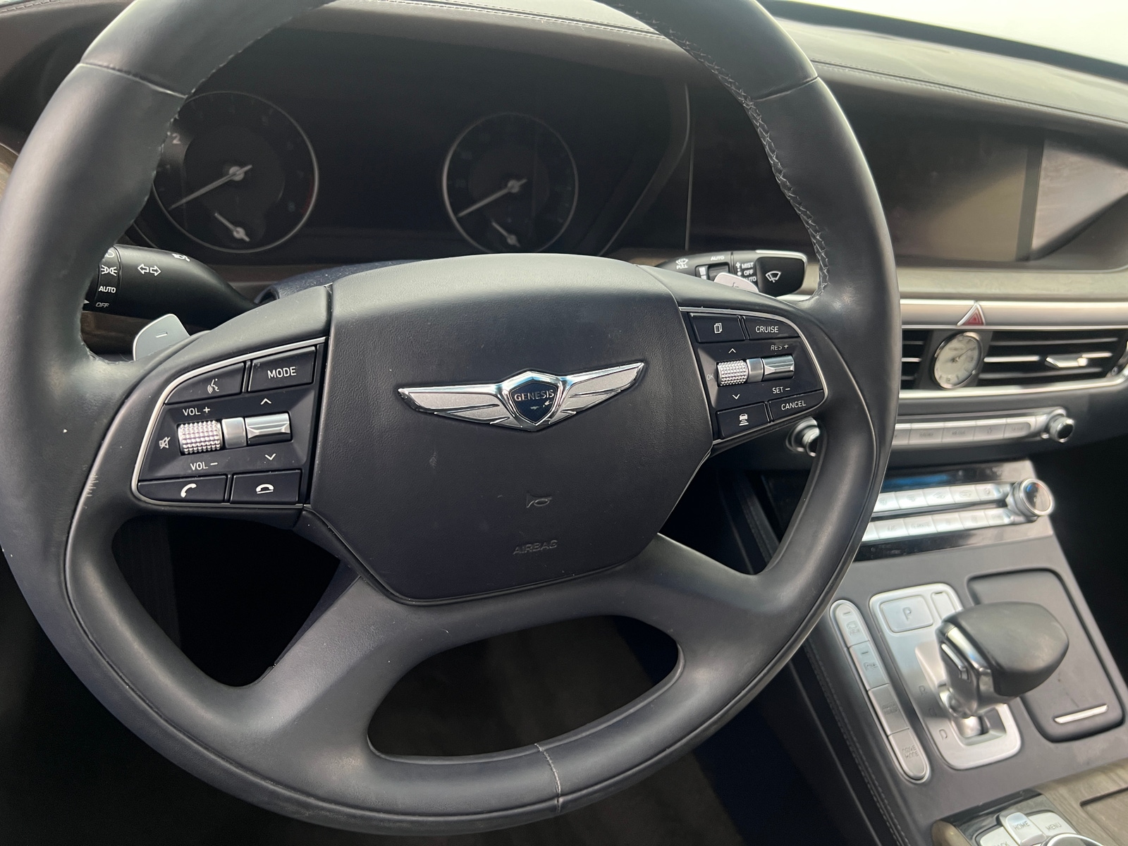 Thumbnail: 2020 Genesis G90 - 4