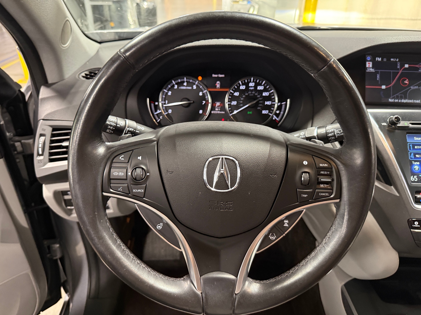 Thumbnail: 2017 Acura MDX - 4