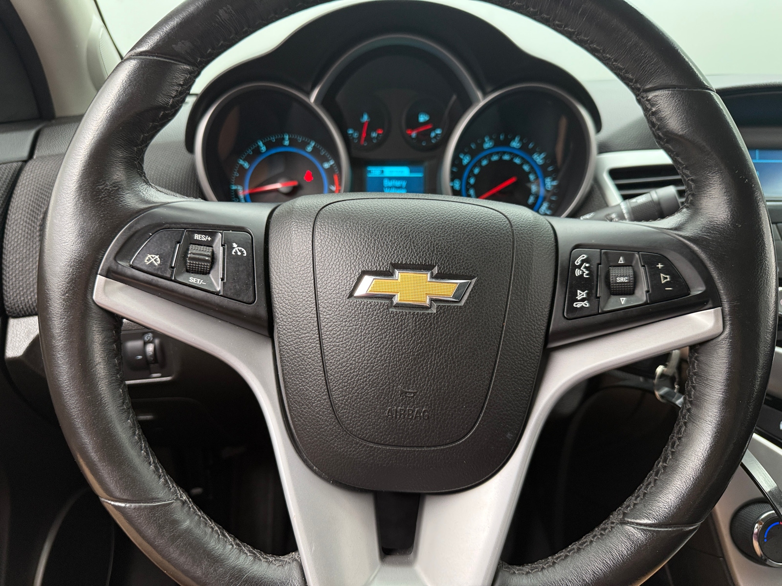 Thumbnail: 2014 Chevrolet Cruze - 5