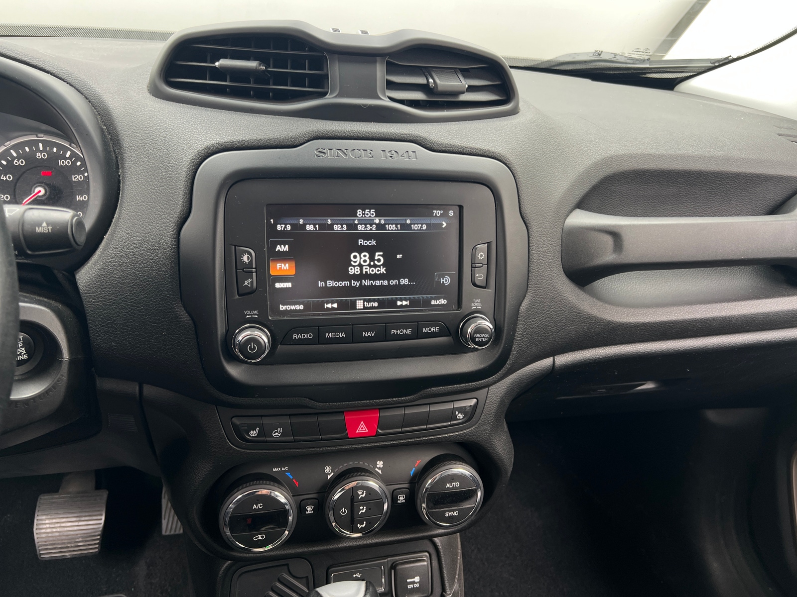 Thumbnail: 2015 Jeep Renegade - 3