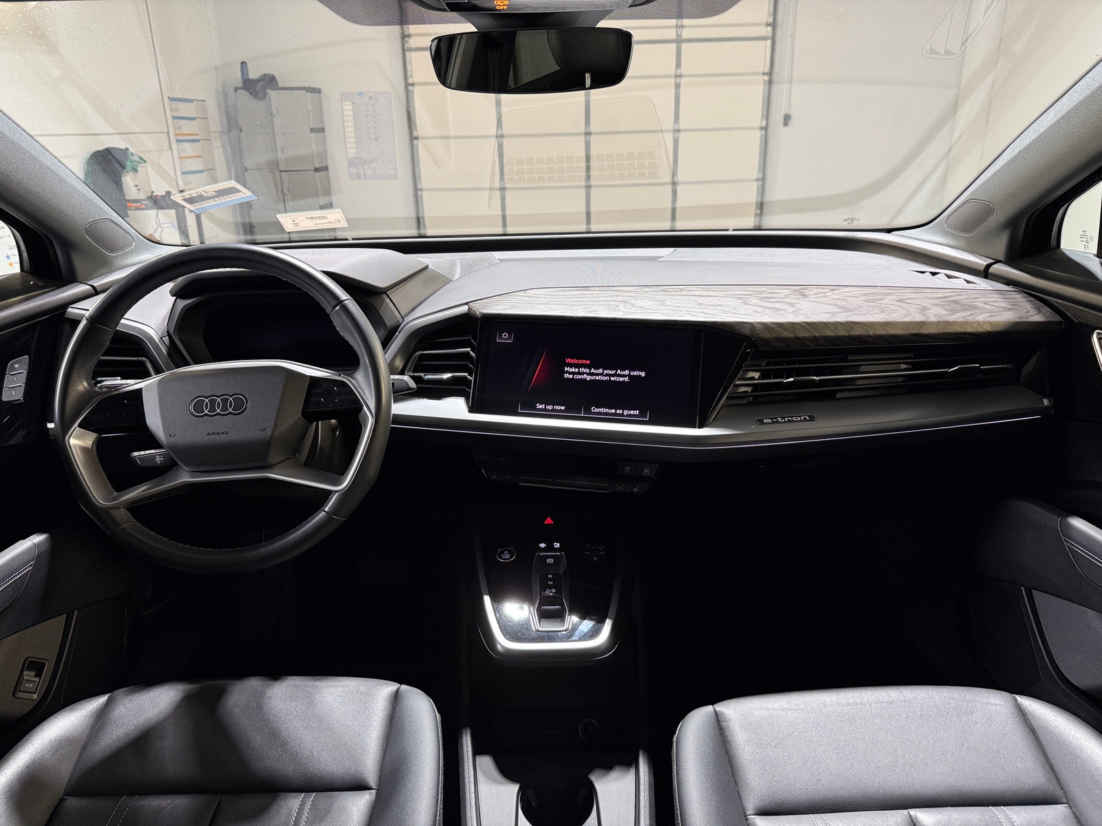 Thumbnail: 2023 Audi Q4 e-tron - 2