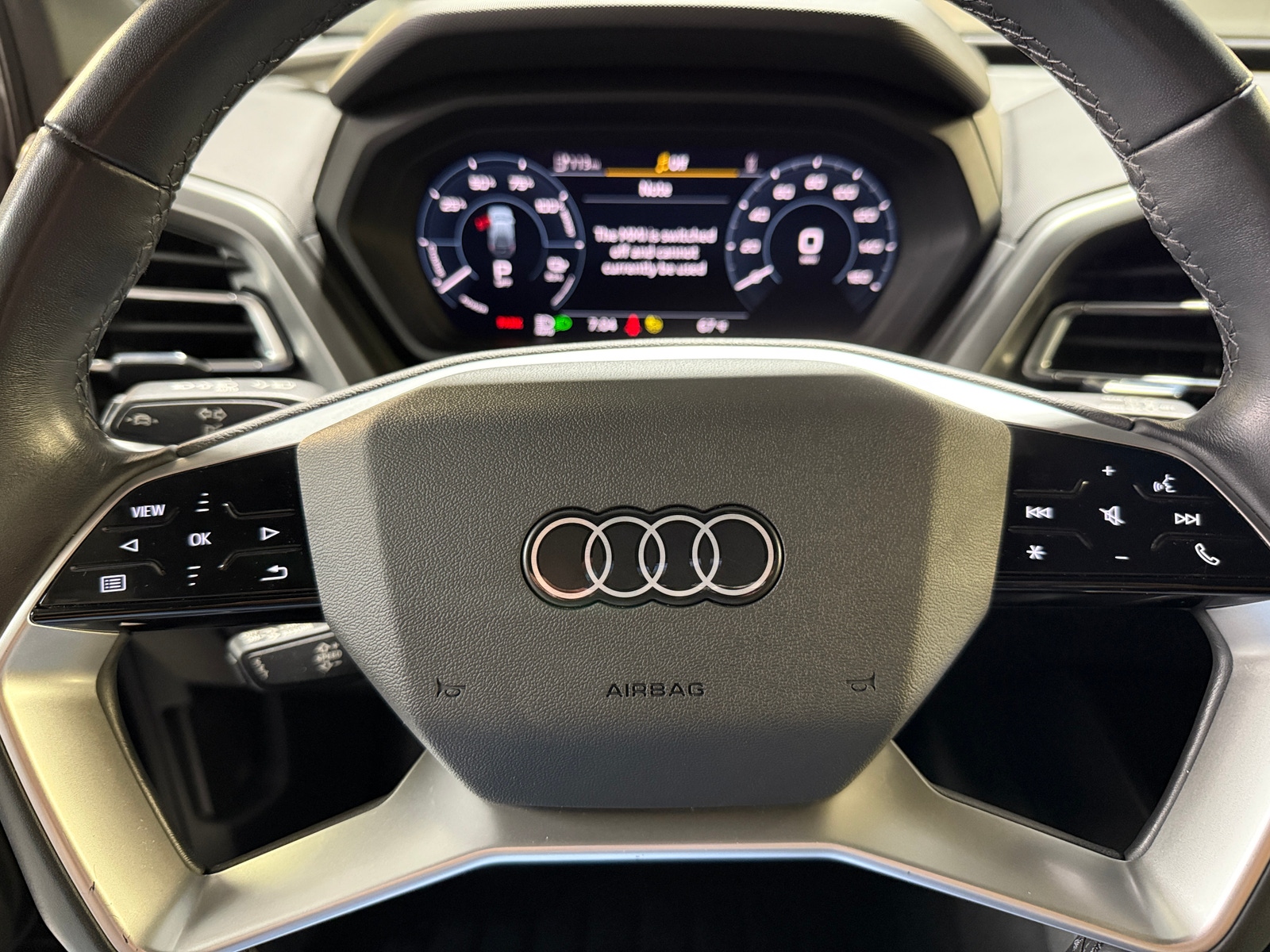 Thumbnail: 2023 Audi Q4 e-tron - 4