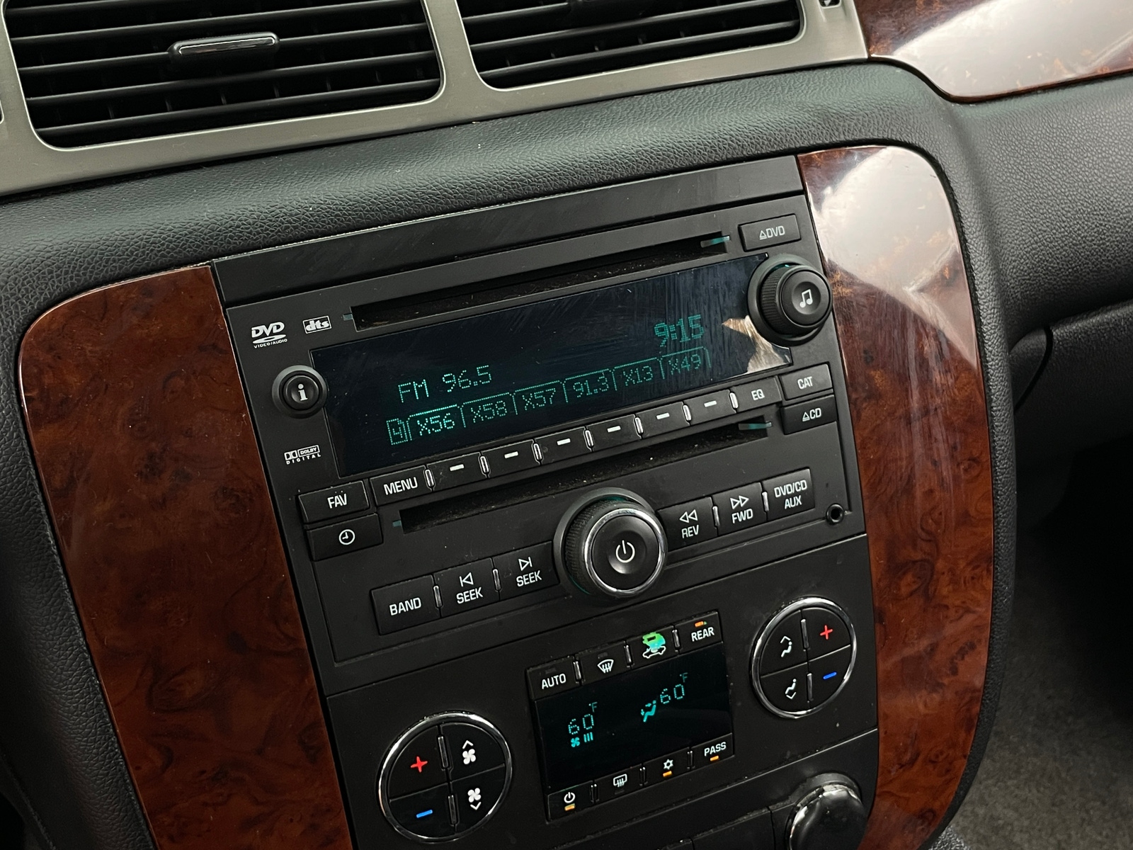 Thumbnail: 2013 Chevrolet Tahoe - 3