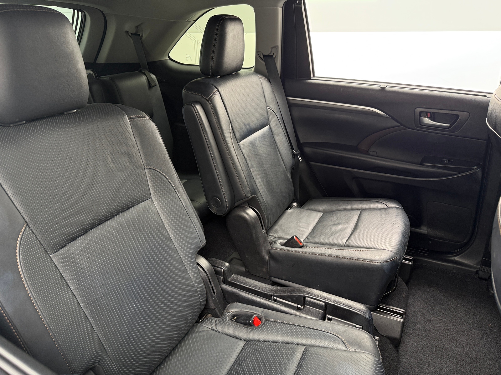 Thumbnail: 2019 Toyota Highlander - 5