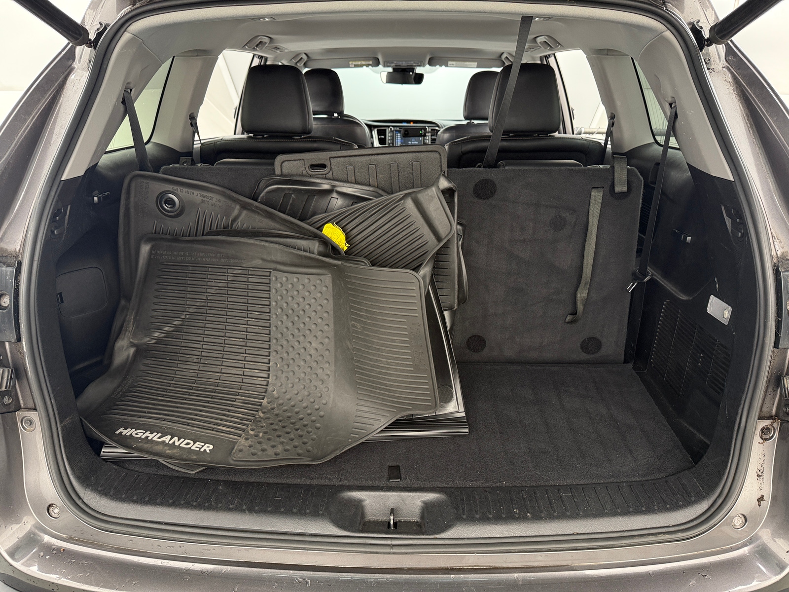 Thumbnail: 2019 Toyota Highlander - 6