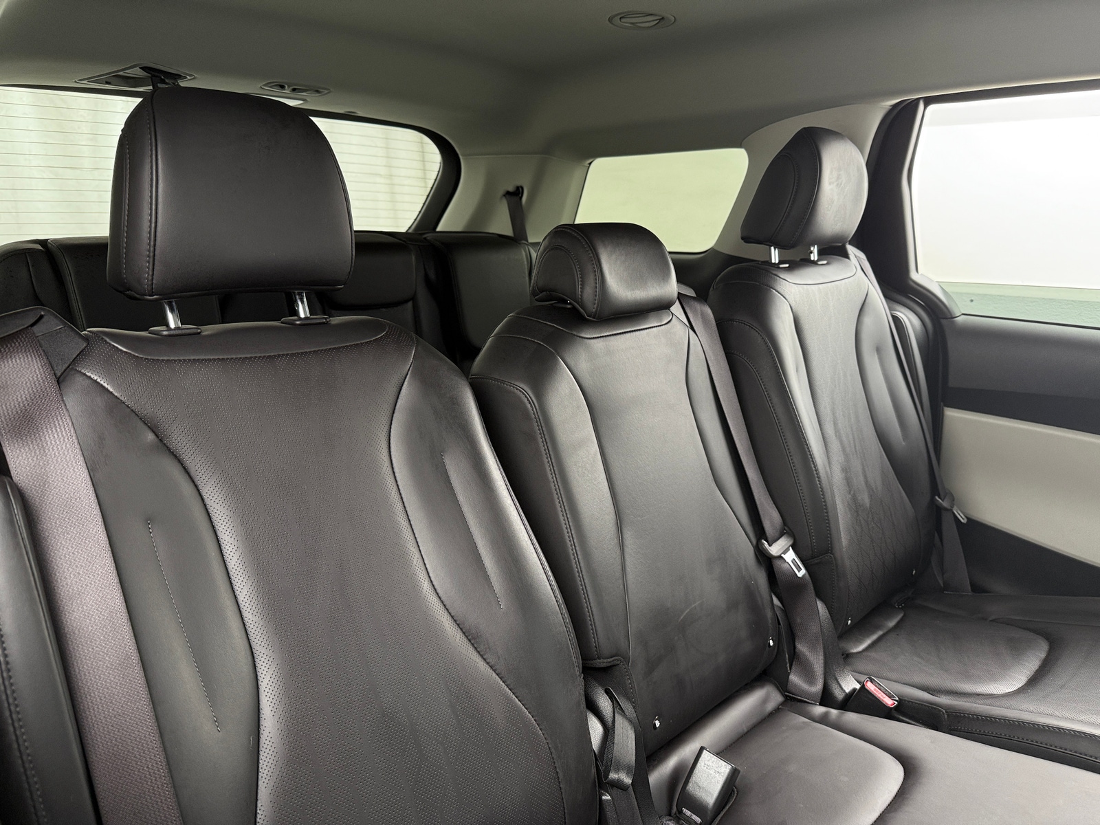 Thumbnail: 2024 Kia Carnival - 5