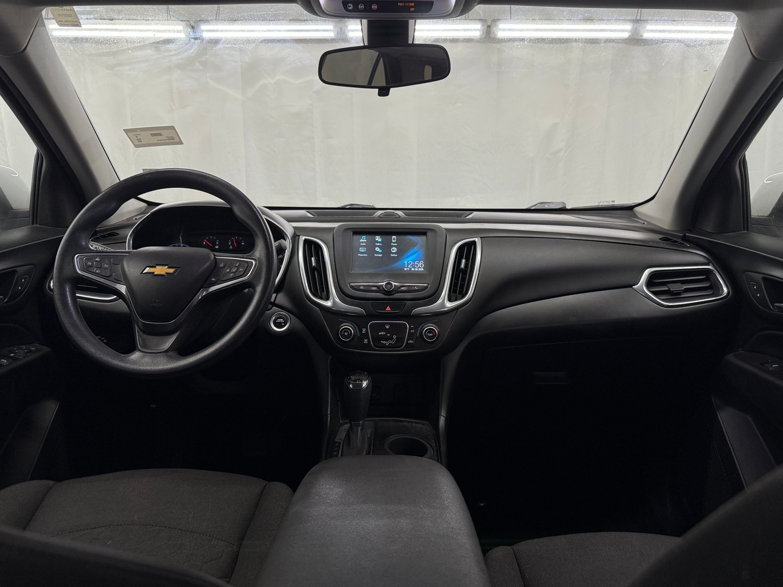 Thumbnail: 2018 Chevrolet Equinox - 3