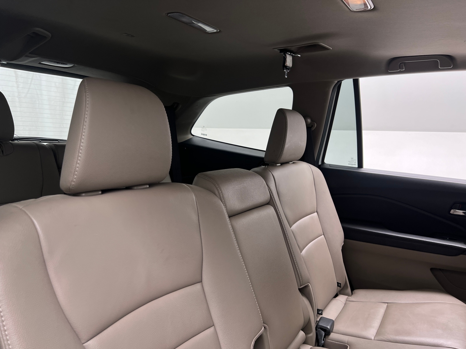 Thumbnail: 2017 Honda Pilot - 5