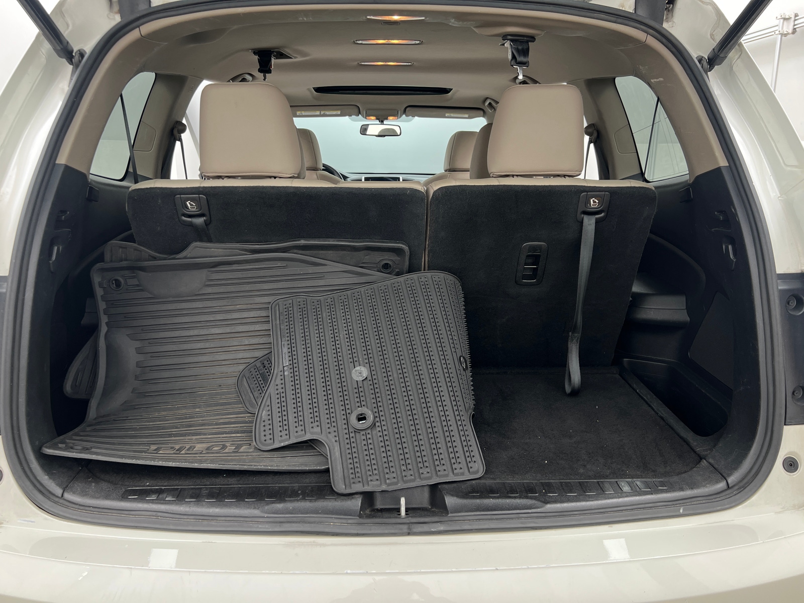 Thumbnail: 2017 Honda Pilot - 6