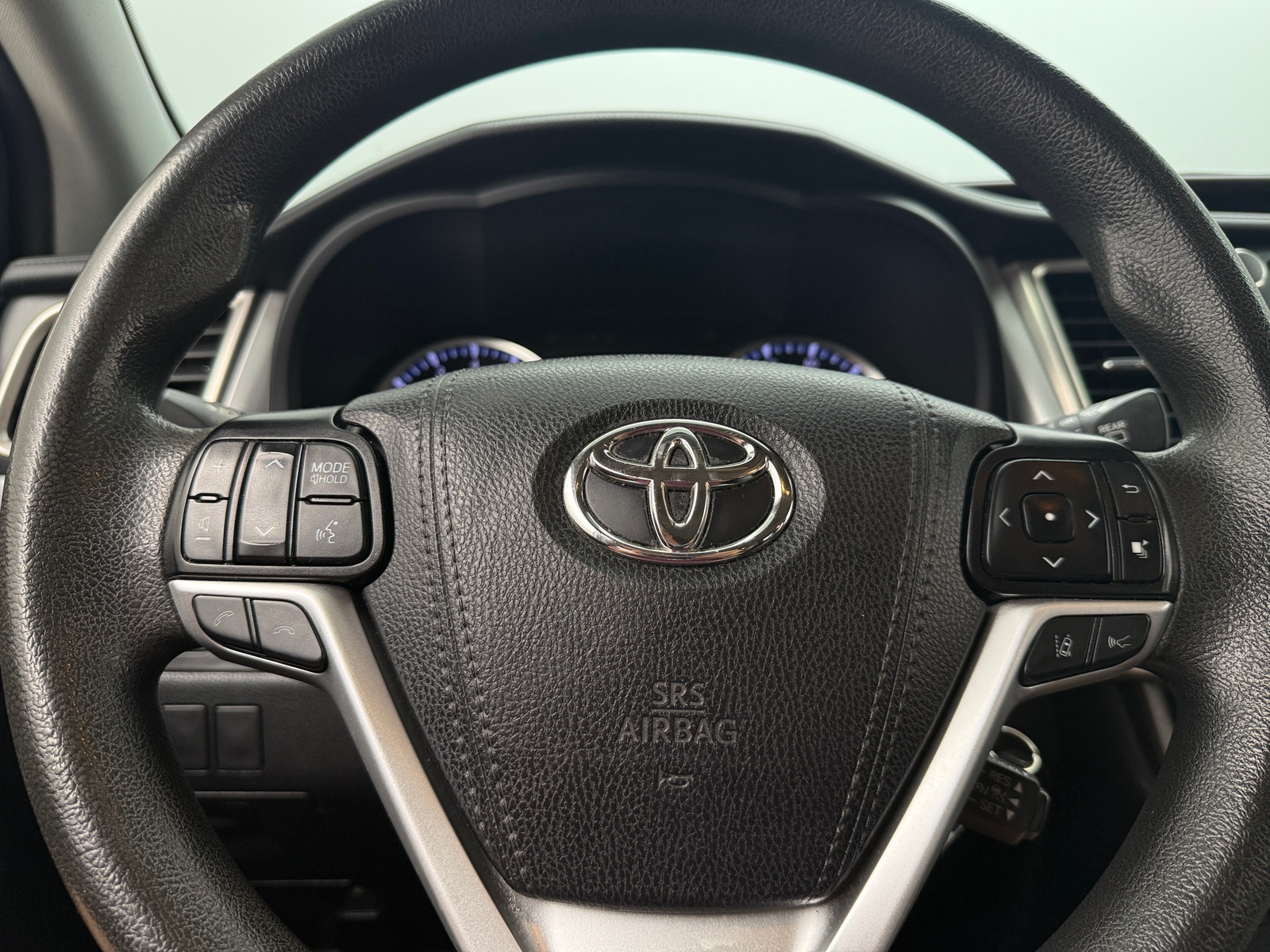 Thumbnail: 2019 Toyota Highlander - 5