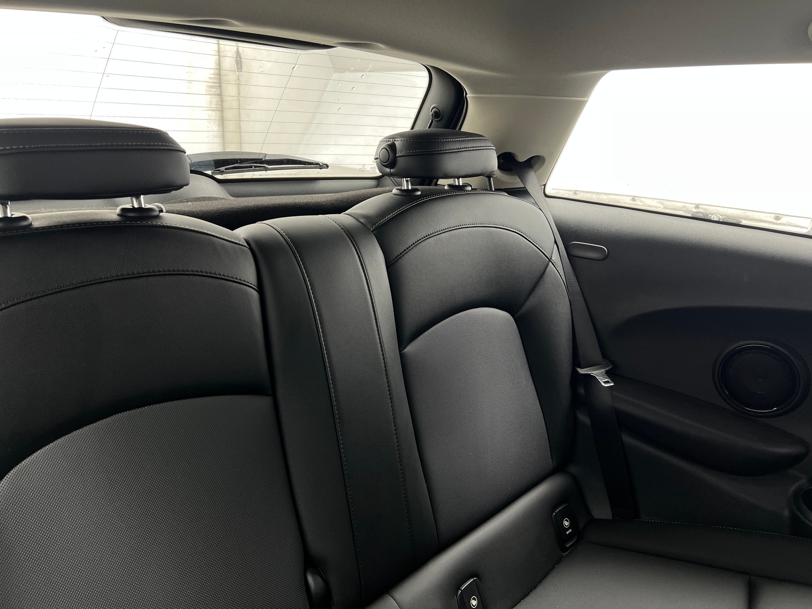 Thumbnail: 2019 MINI Cooper Hardtop - 4