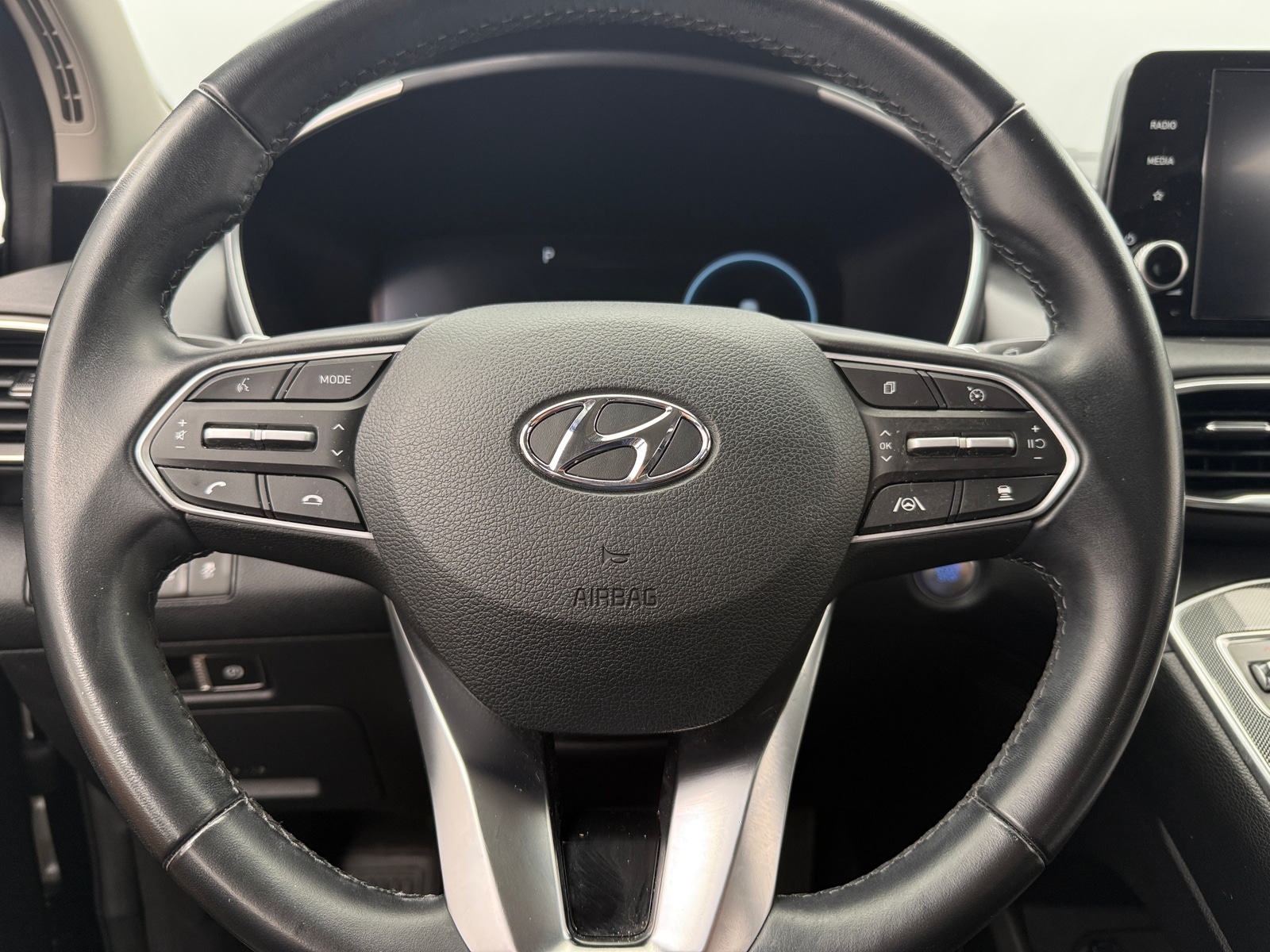 Thumbnail: 2022 Hyundai Santa Fe - 5