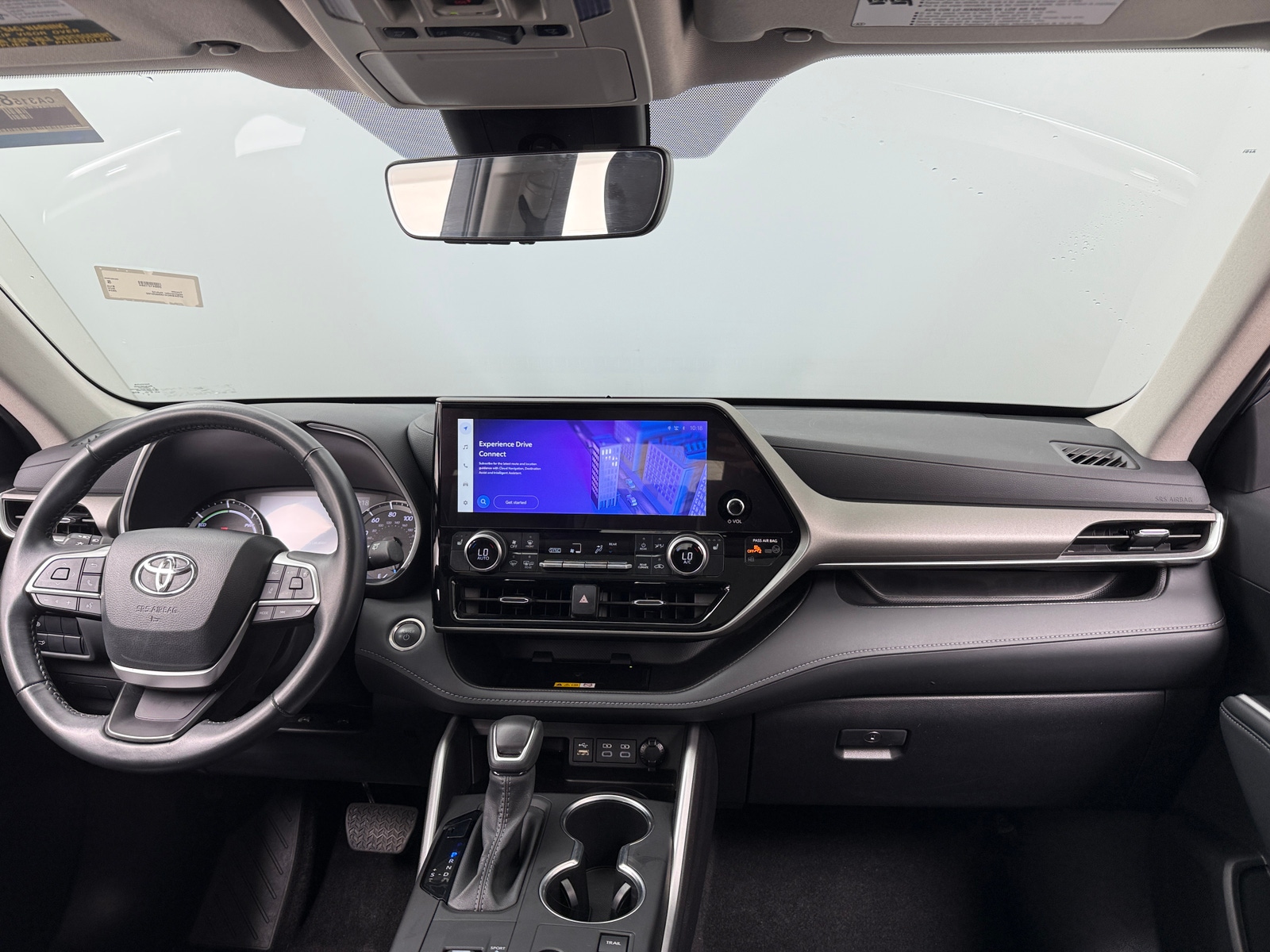 Thumbnail: 2024 Toyota Highlander - 2