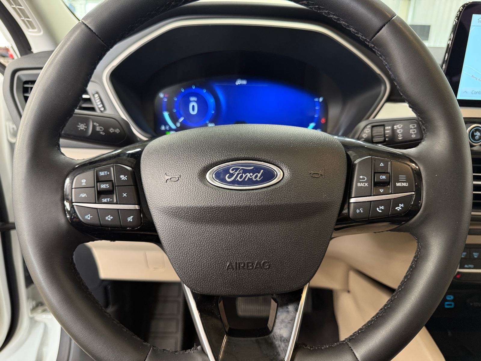 Thumbnail: 2022 Ford Escape - 4