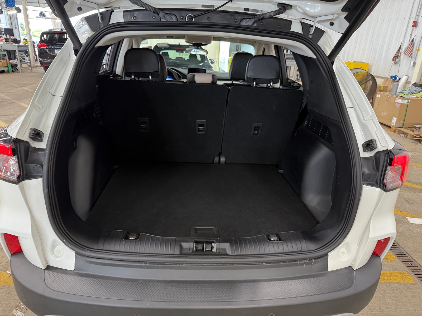 Thumbnail: 2022 Ford Escape - 6