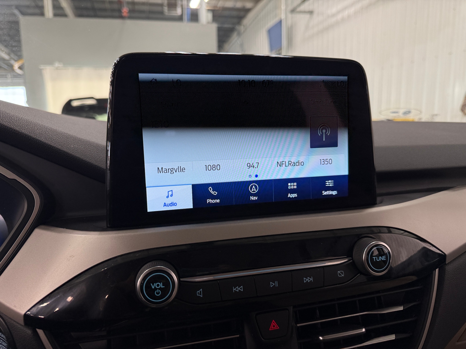 Thumbnail: 2022 Ford Escape - 3