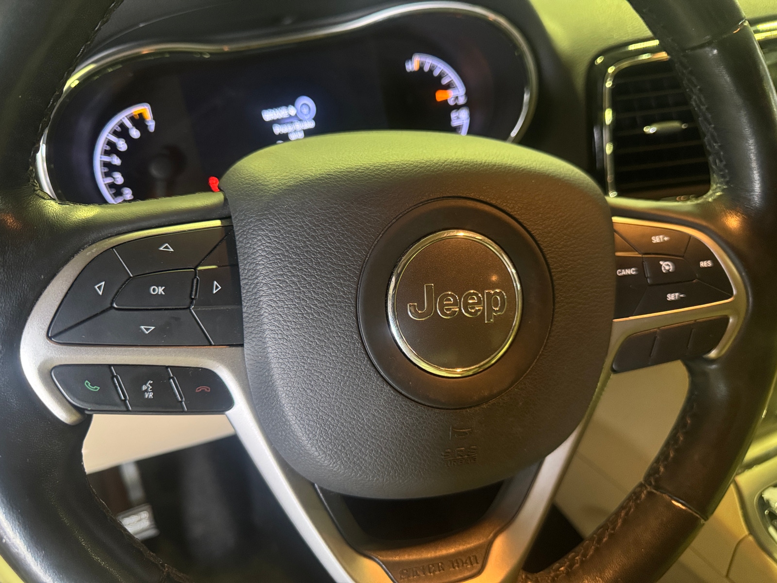 Thumbnail: 2020 Jeep Grand Cherokee - 4