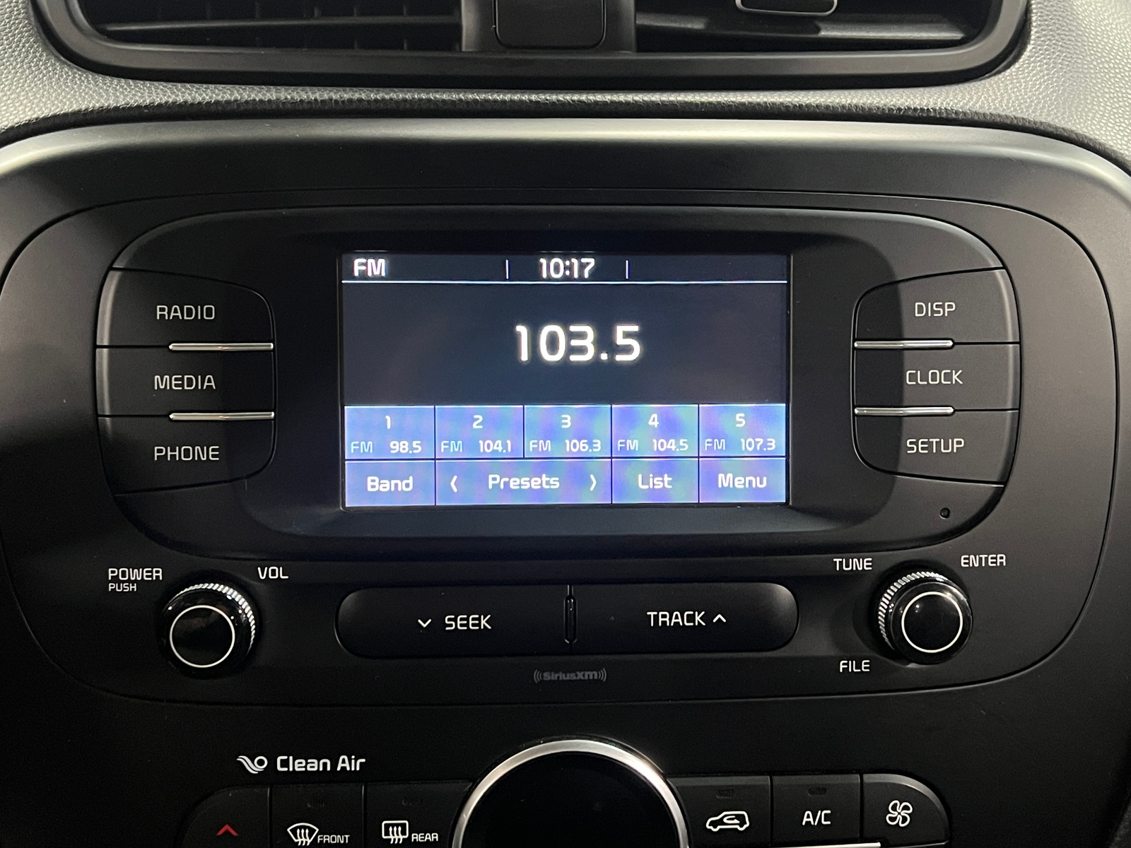 Thumbnail: 2017 Kia Soul - 4