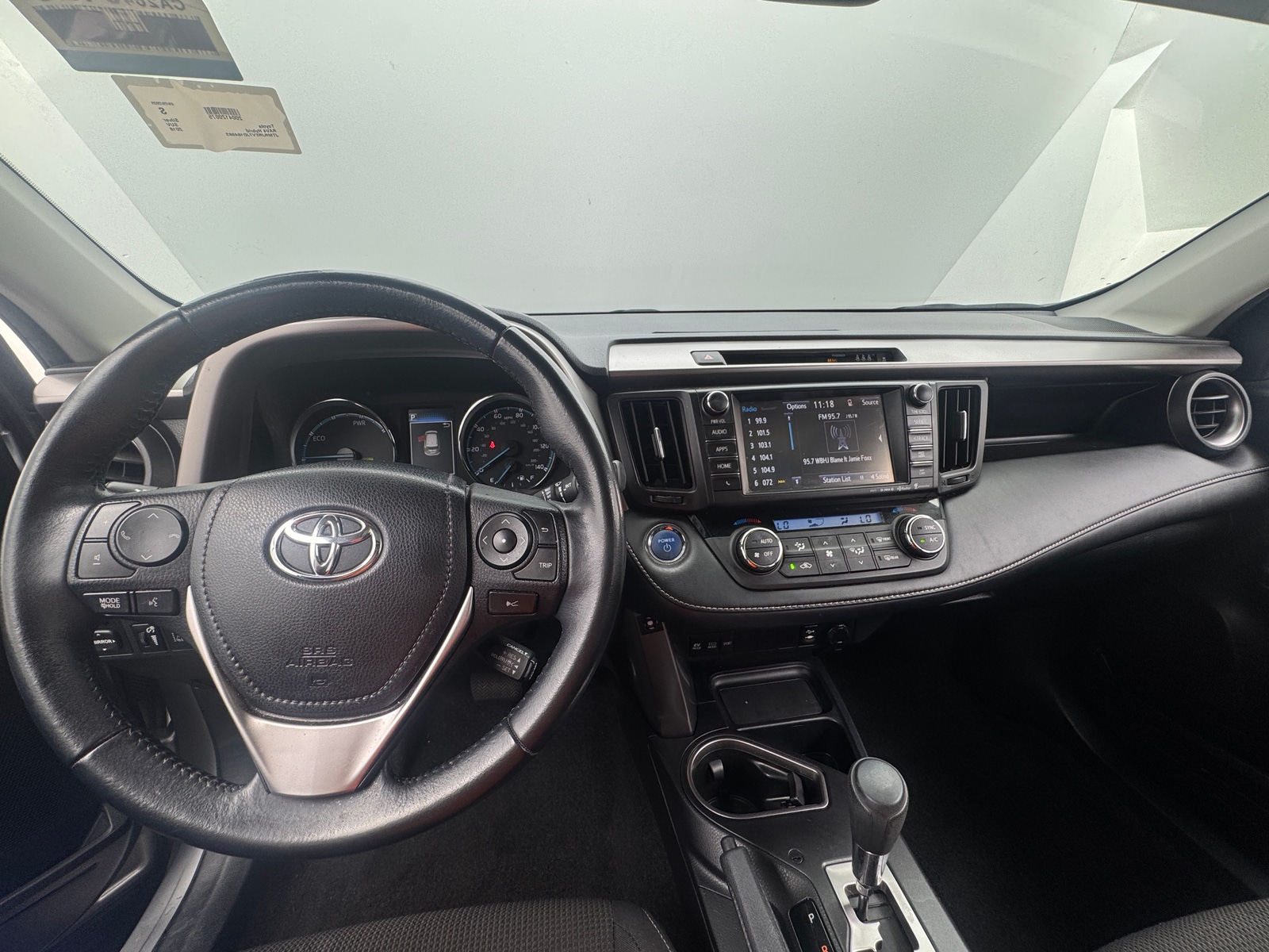 Thumbnail: 2018 Toyota RAV4 - 3