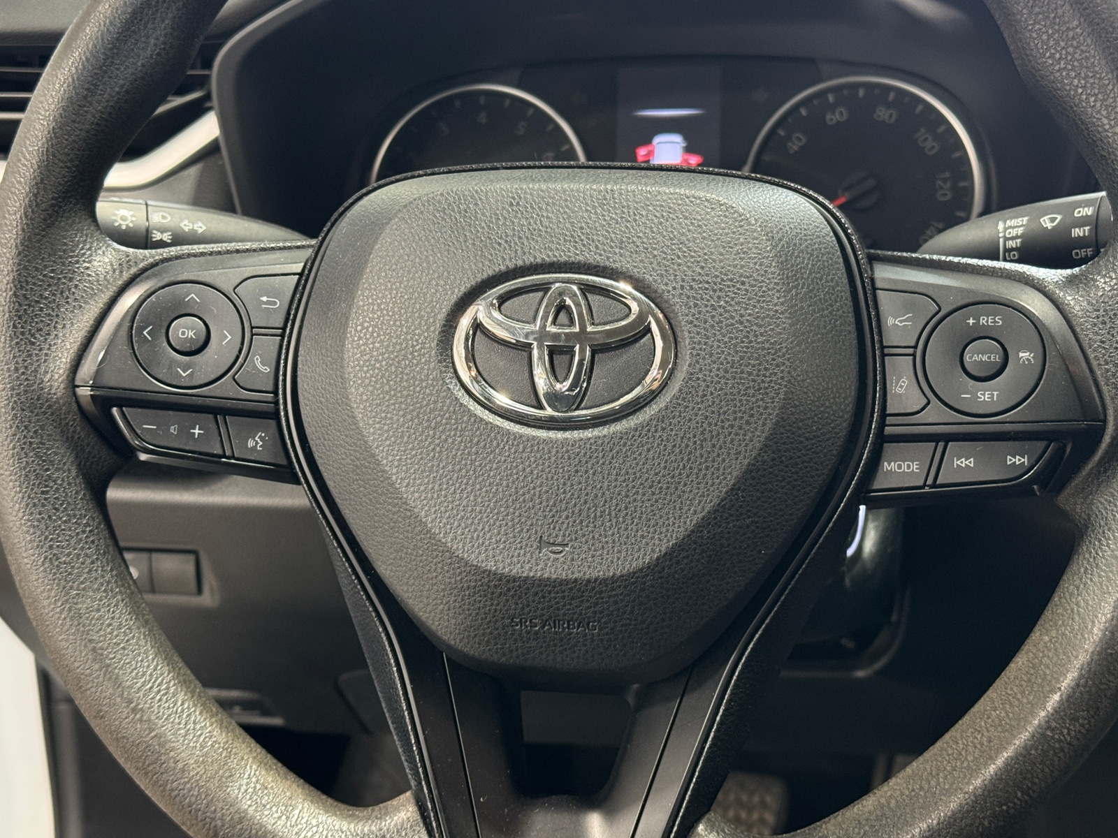 Thumbnail: 2021 Toyota RAV4 - 5