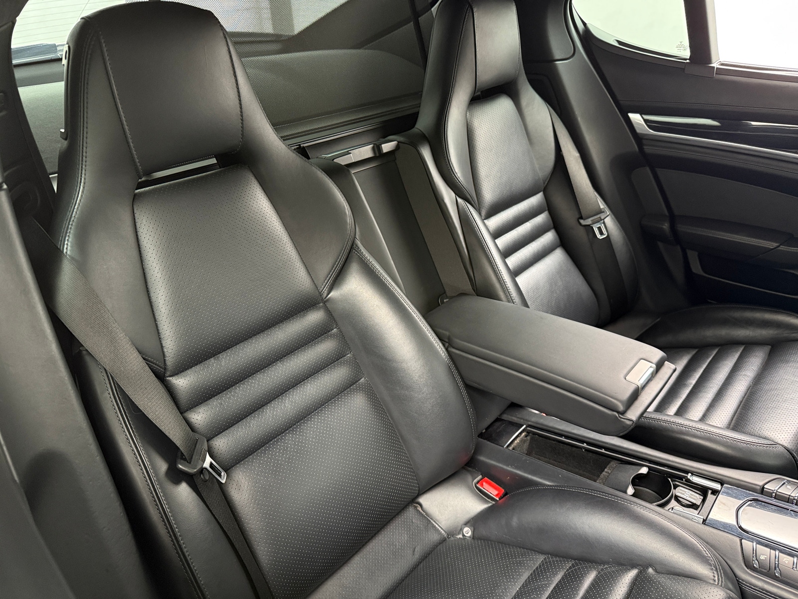 Thumbnail: 2013 Porsche Panamera - 5