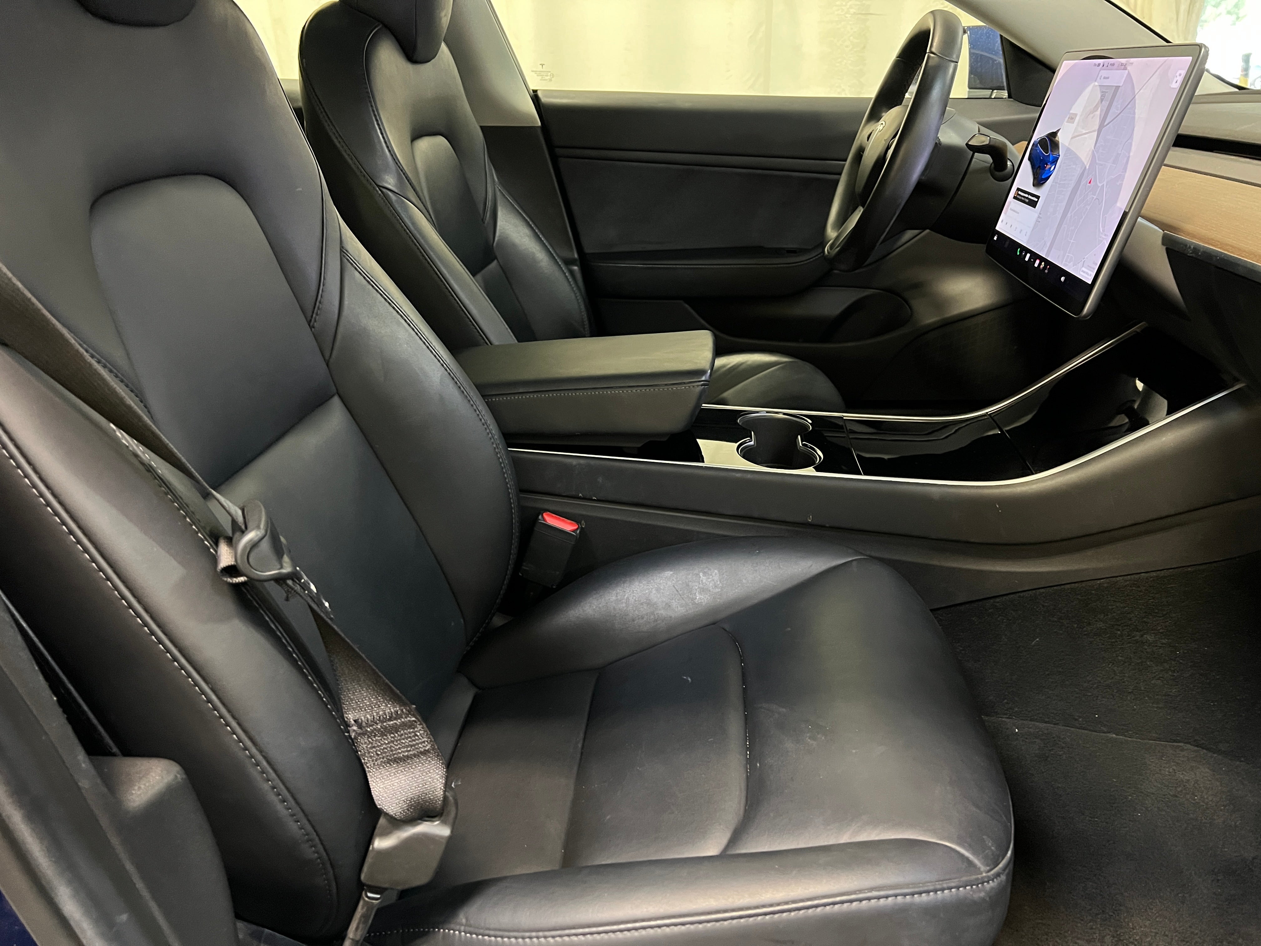 Used 2019 Tesla Model 3 Base with VIN 5YJ3E1EAXKF422836 for sale in Oak Creek, WI