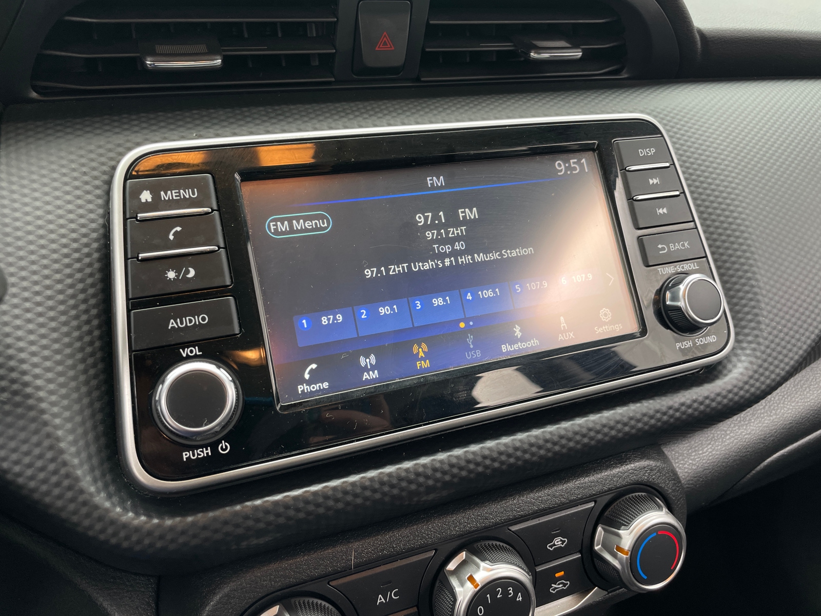 Thumbnail: 2024 Nissan Kicks - 4