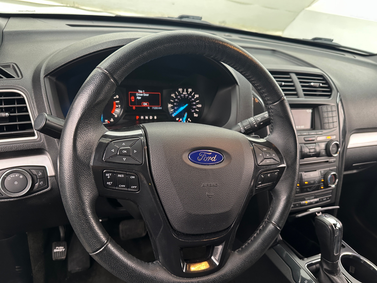 Thumbnail: 2017 Ford Explorer - 5