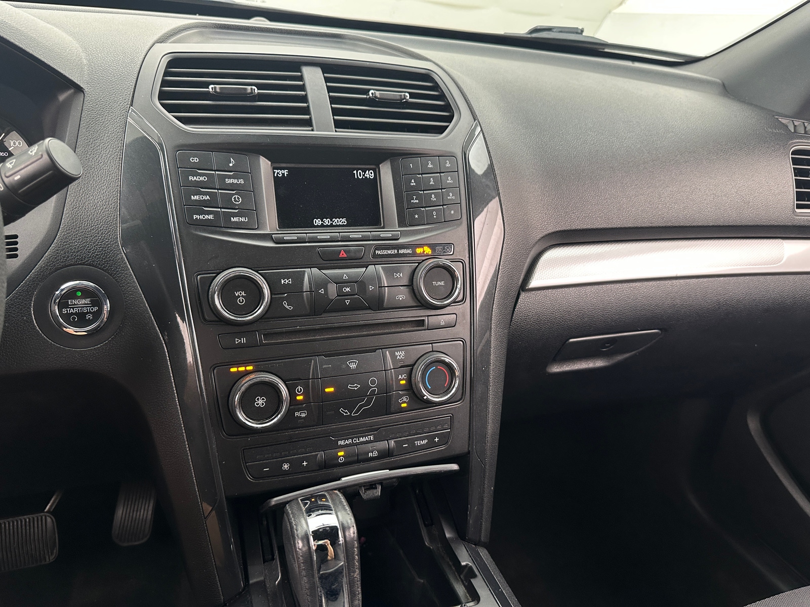 Thumbnail: 2017 Ford Explorer - 4