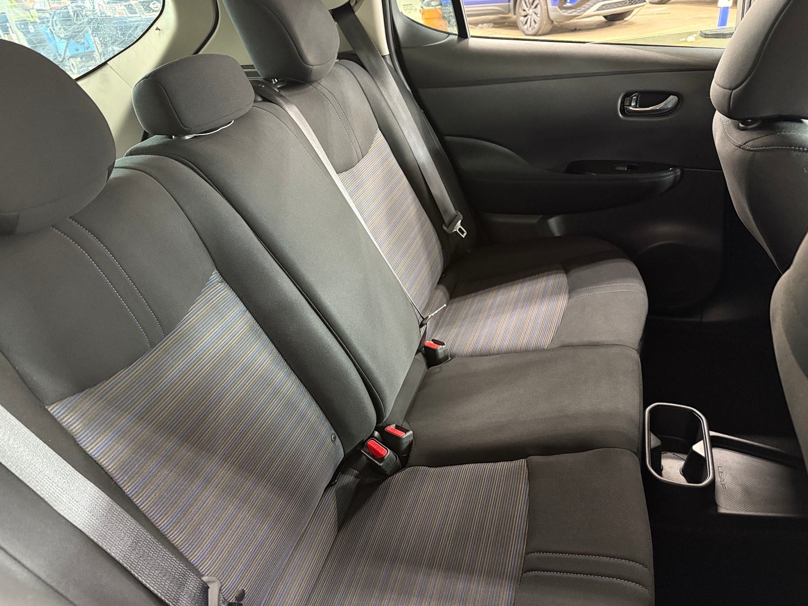 Thumbnail: 2022 Nissan Leaf - 6