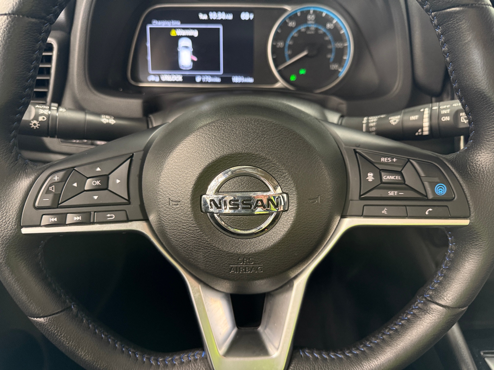 Thumbnail: 2022 Nissan Leaf - 5