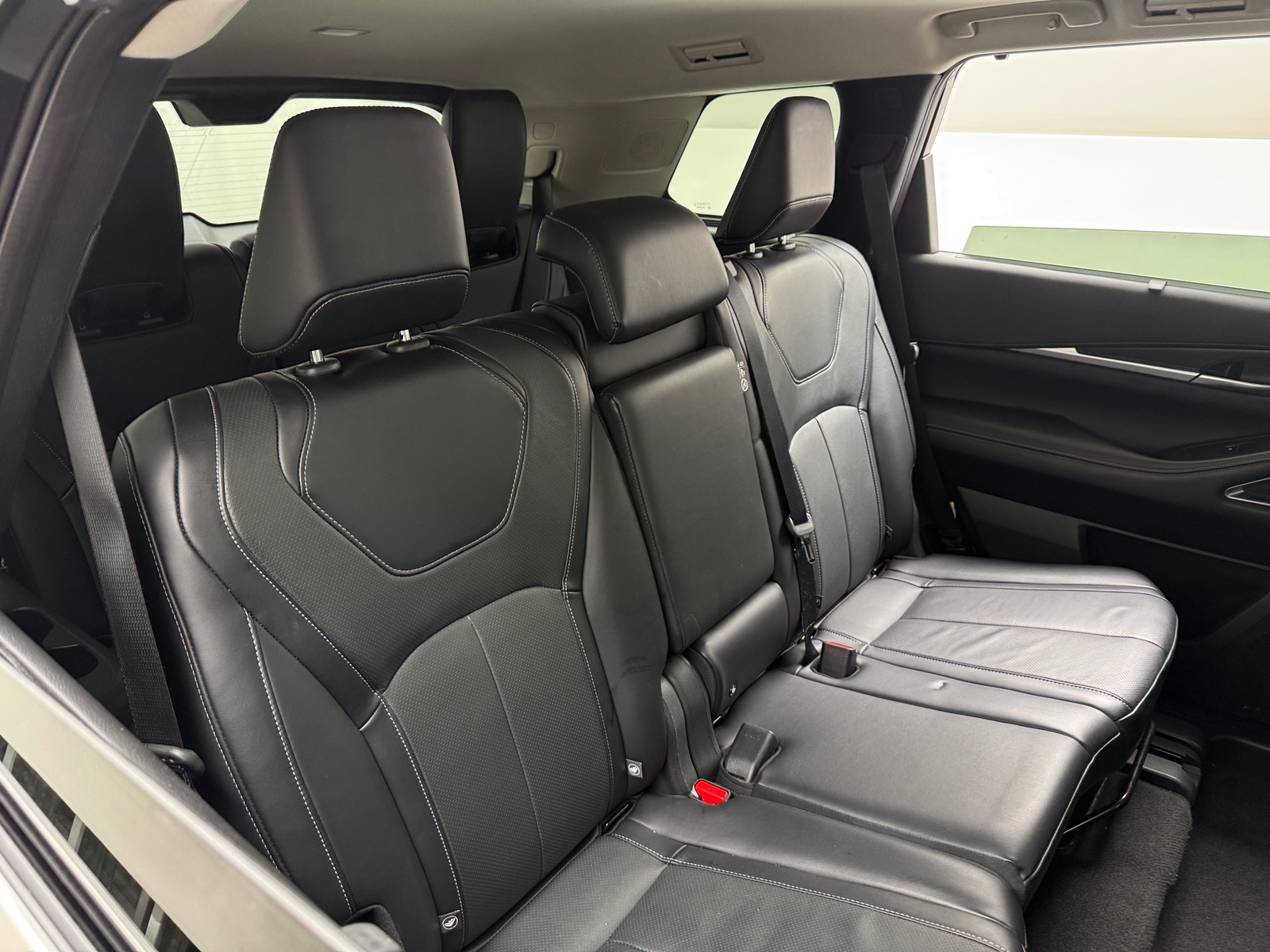 Thumbnail: 2023 INFINITI QX60 - 5
