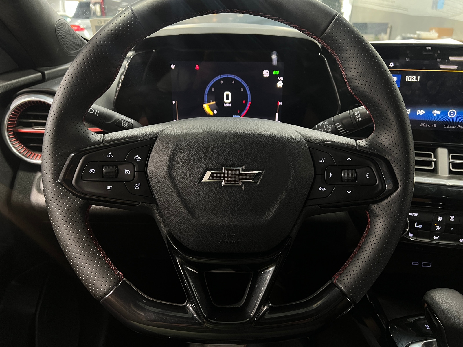 Thumbnail: 2025 Chevrolet Trax - 4