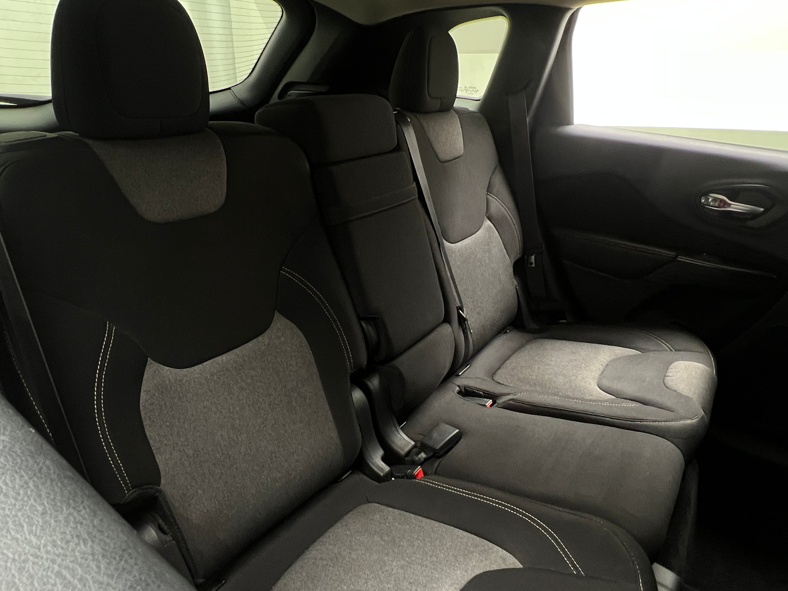 Thumbnail: 2014 Jeep Cherokee - 6