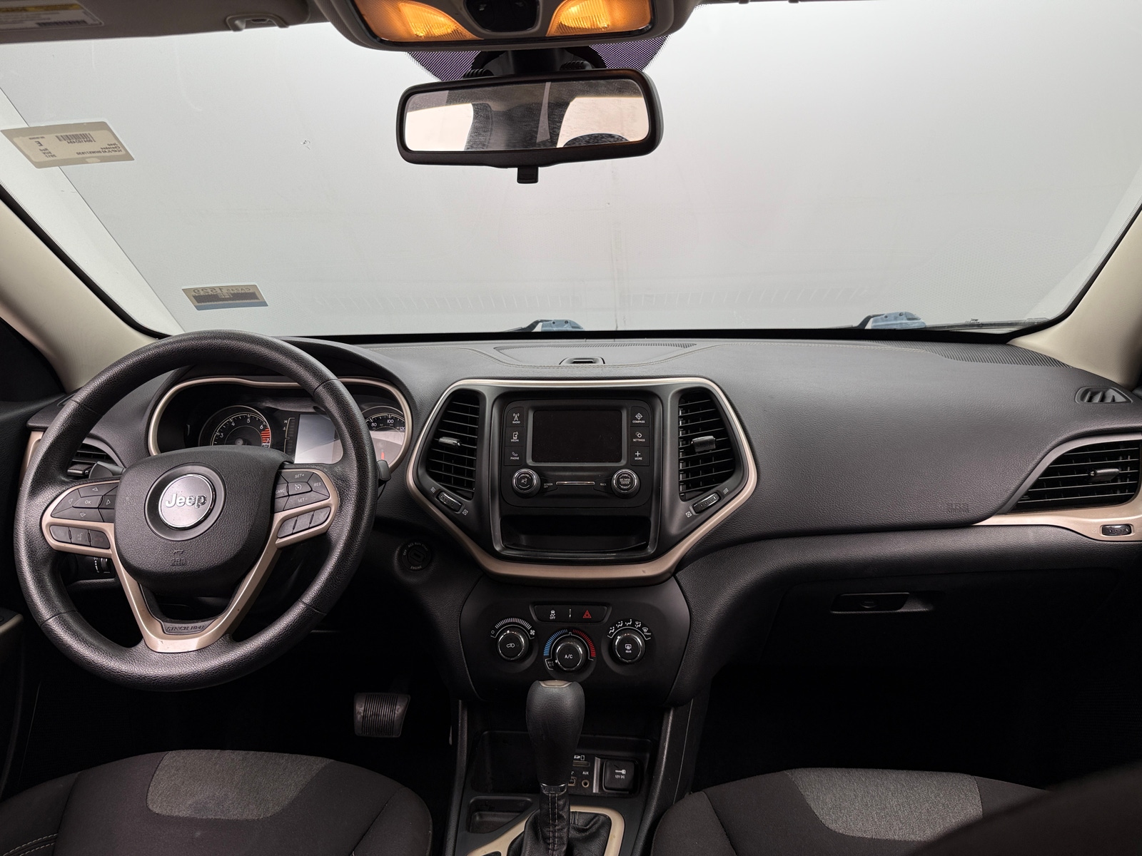 Thumbnail: 2017 Jeep Cherokee - 3