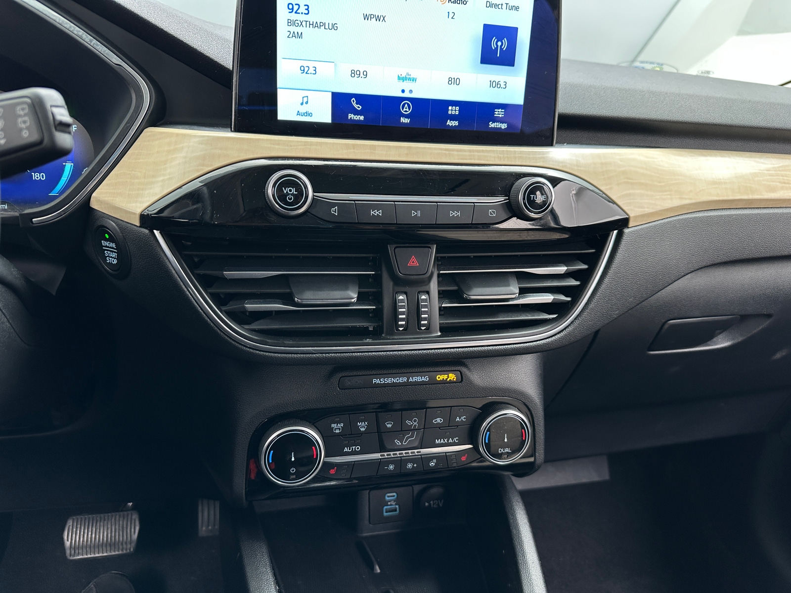 Thumbnail: 2022 Ford Escape - 3