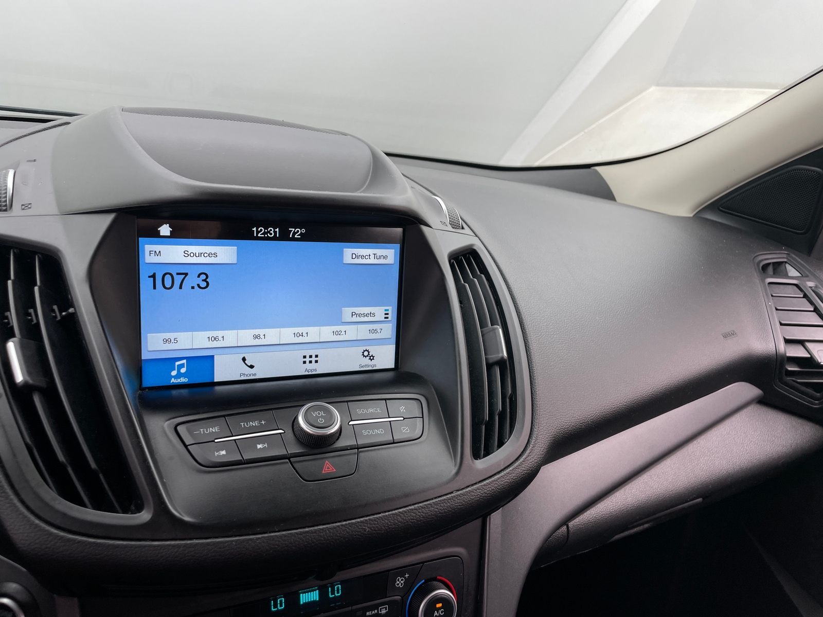 Thumbnail: 2019 Ford Escape - 4
