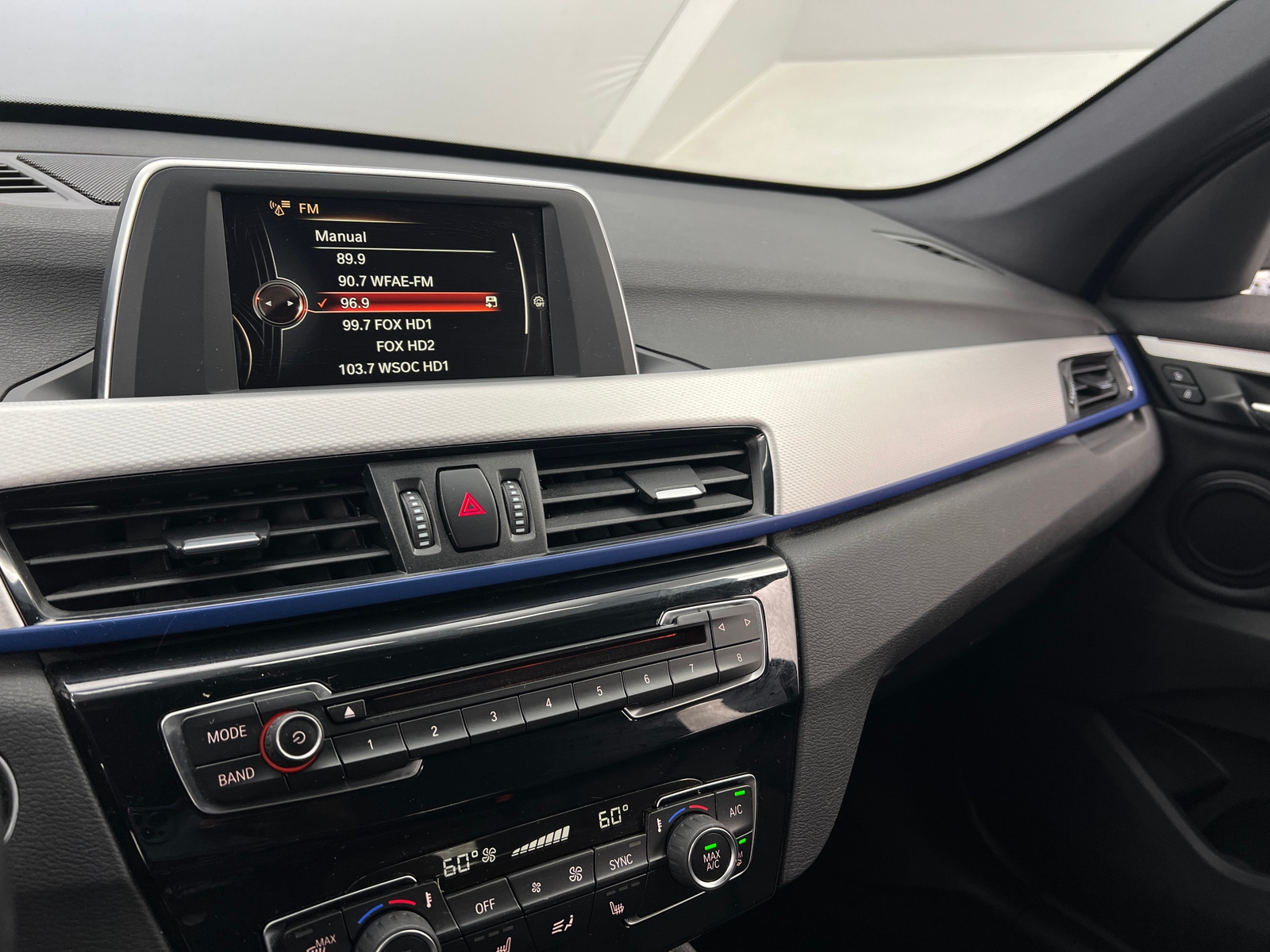 Thumbnail: 2017 BMW X1 - 3