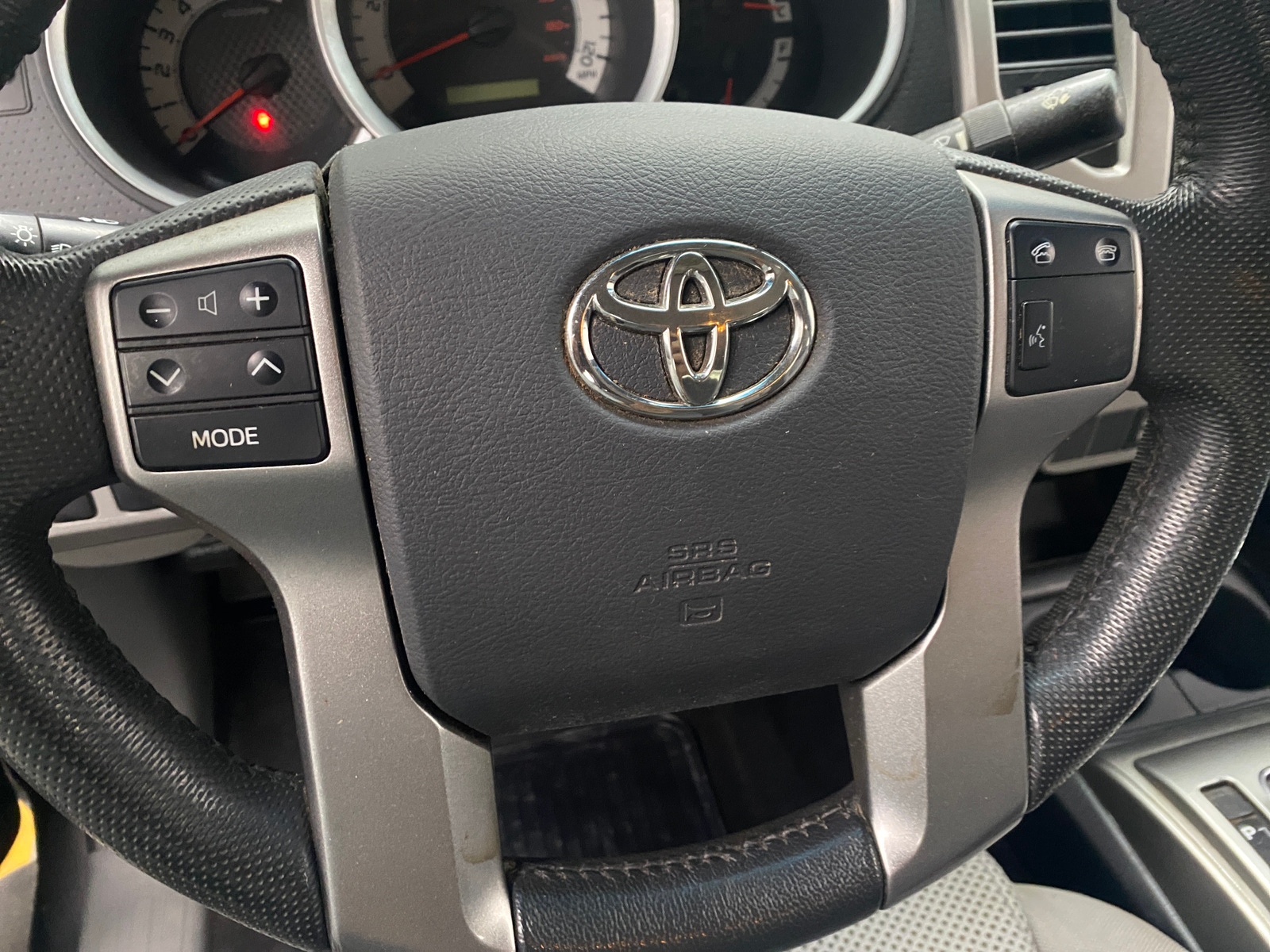 Thumbnail: 2012 Toyota Tacoma - 5