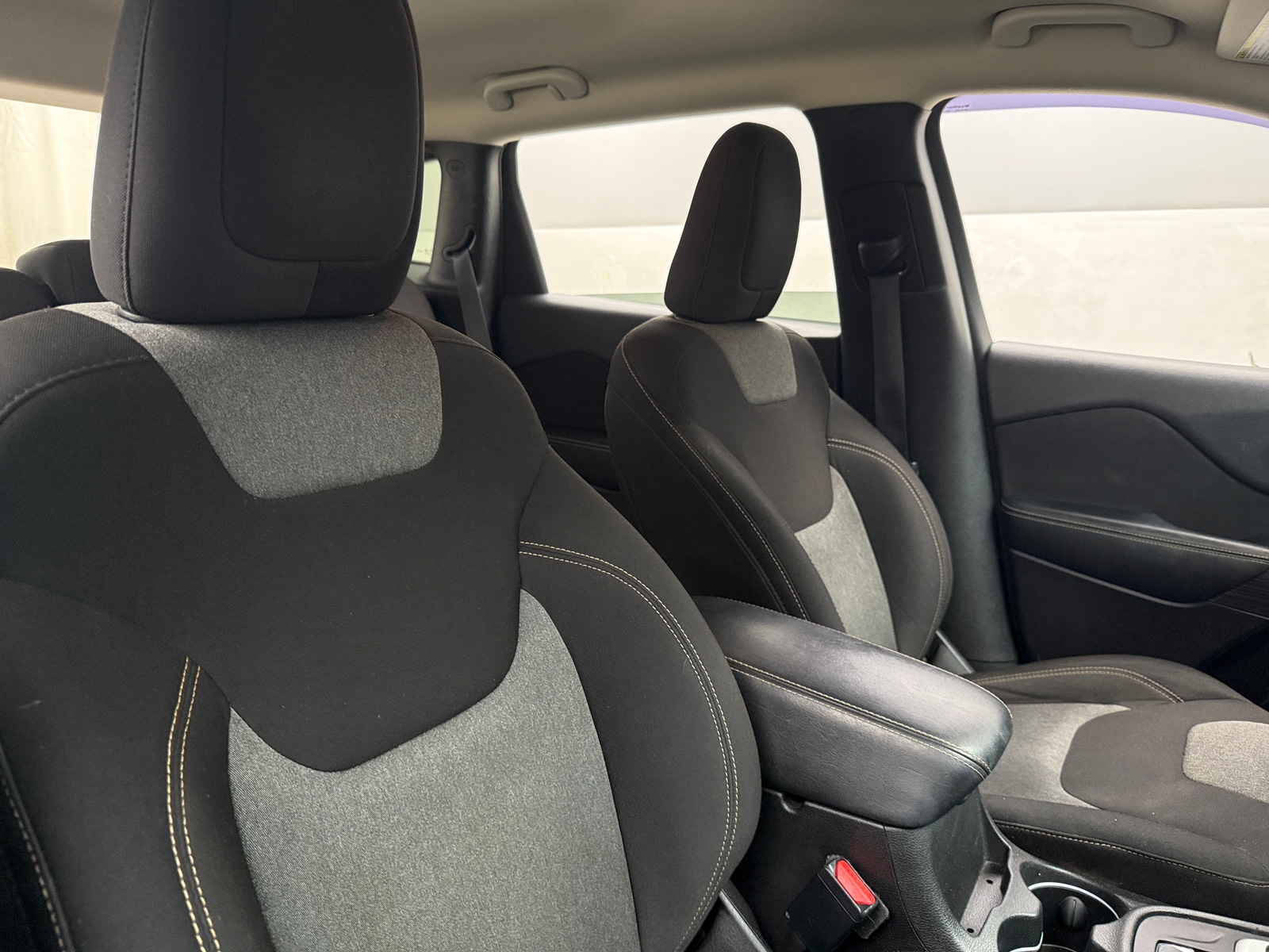 Thumbnail: 2016 Jeep Cherokee - 2
