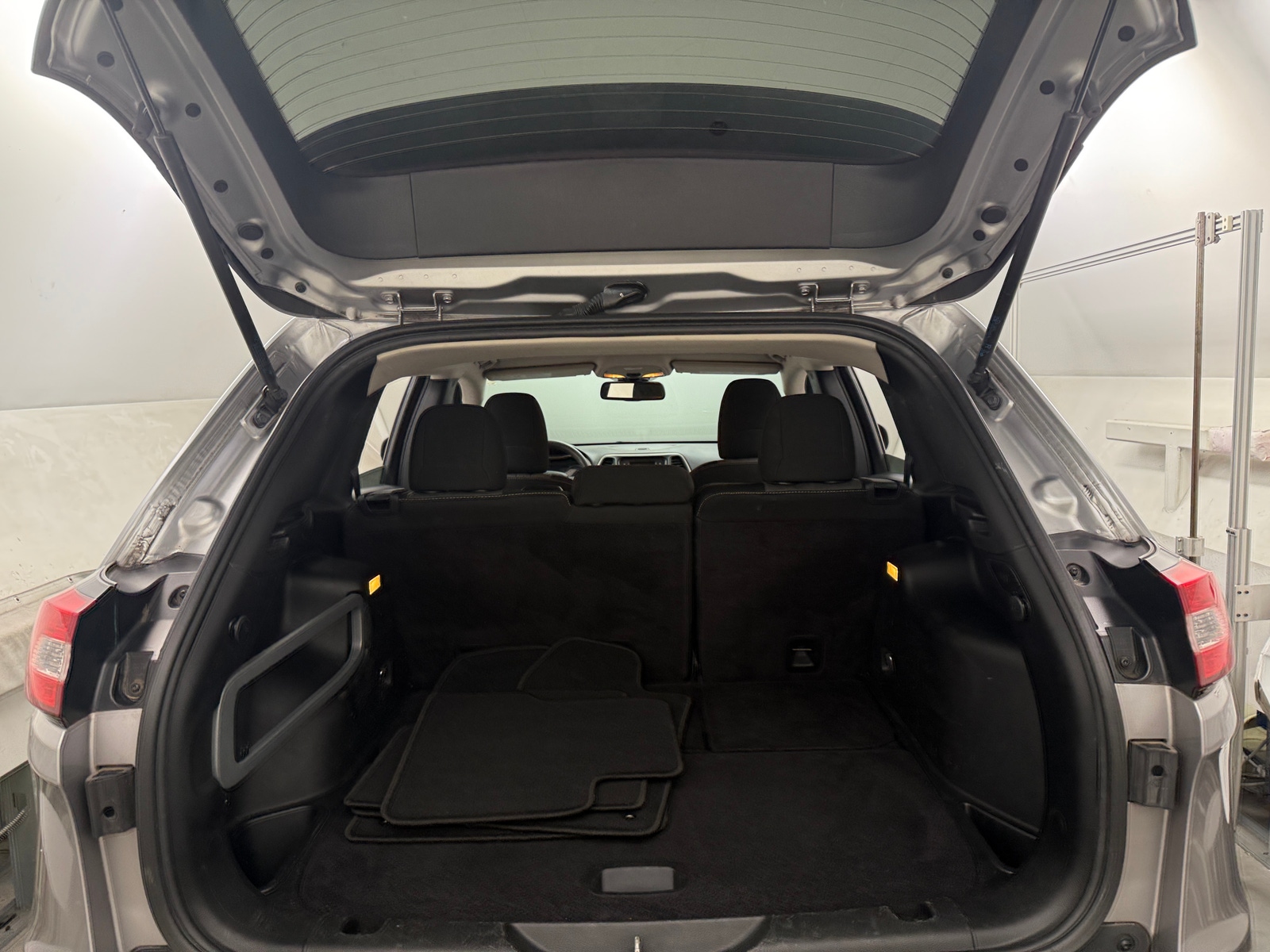 Thumbnail: 2016 Jeep Cherokee - 7