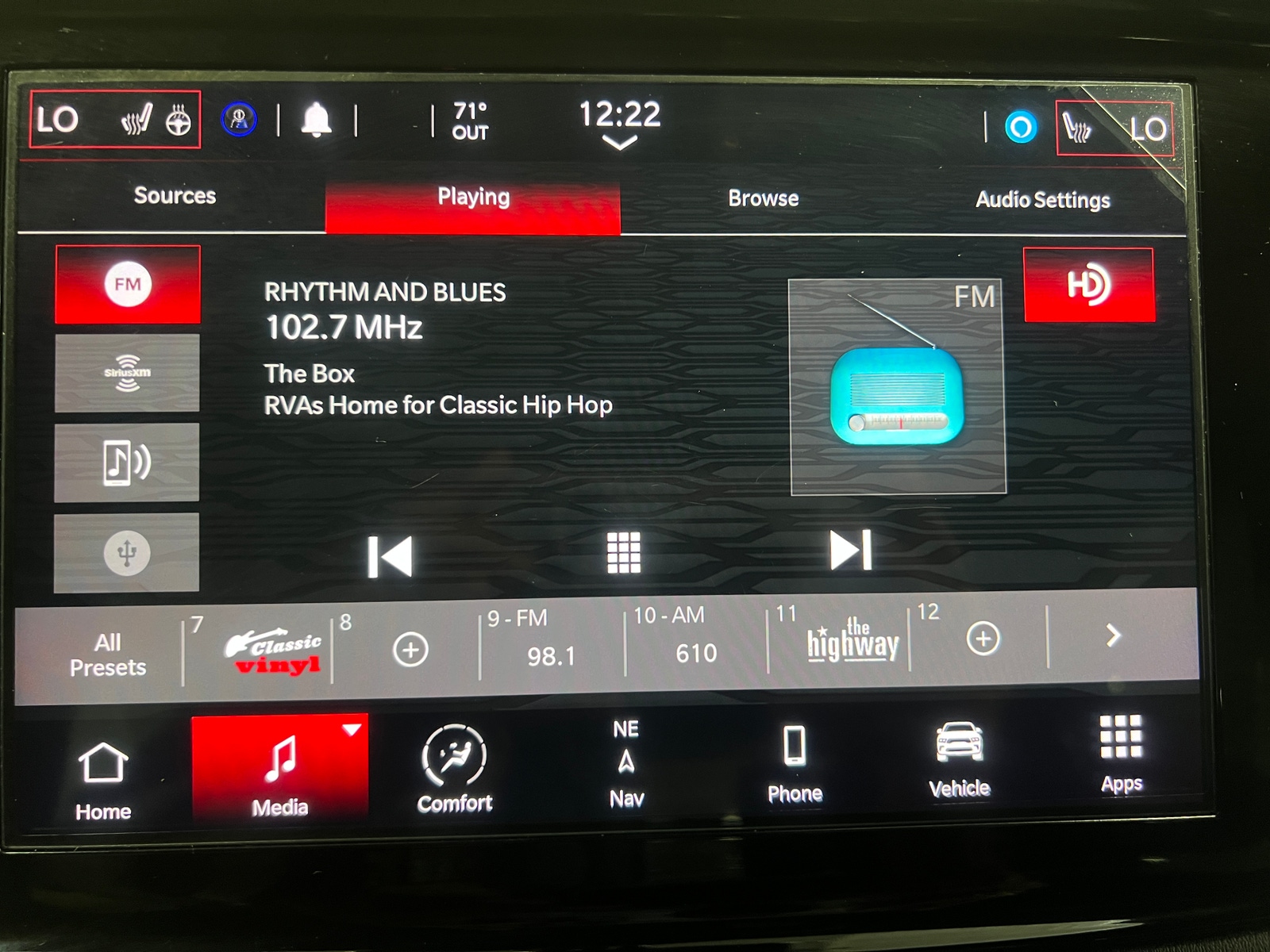 Thumbnail: 2022 Dodge Durango - 3