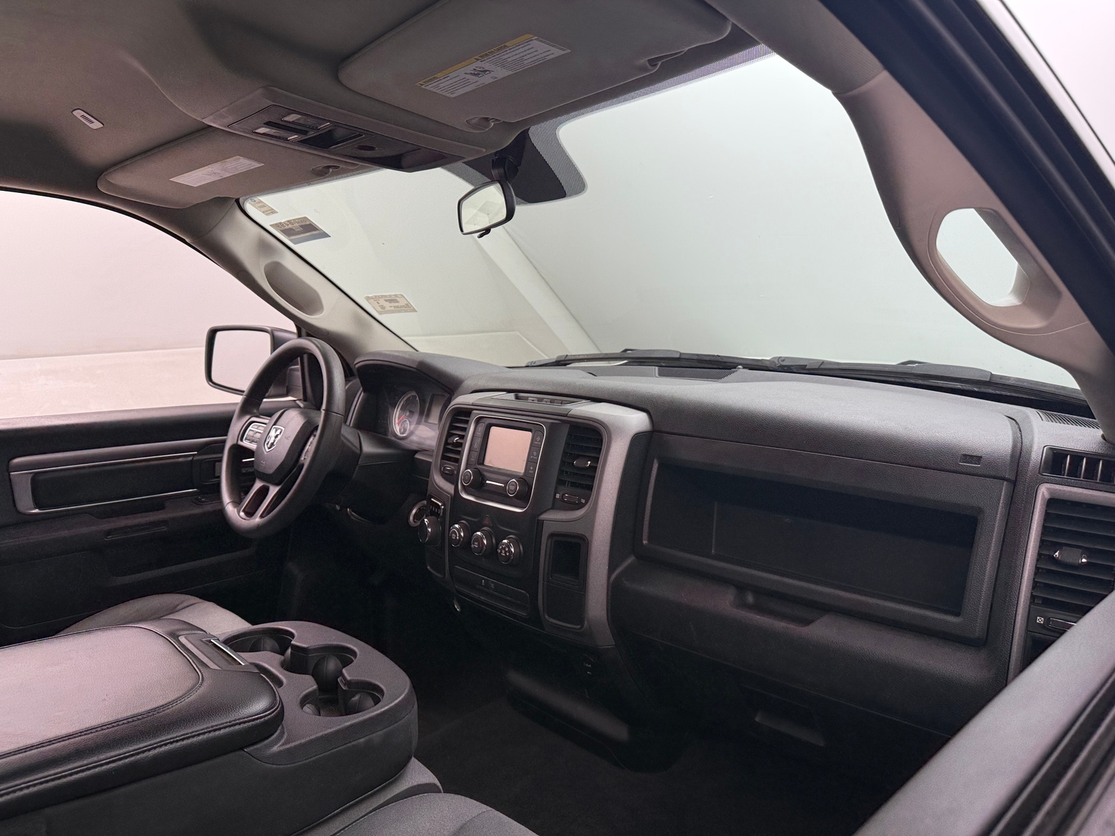 Thumbnail: 2022 RAM 1500 Classic - 3