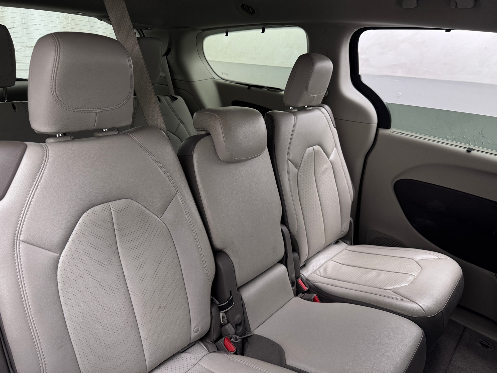 Thumbnail: 2017 Chrysler Pacifica - 5