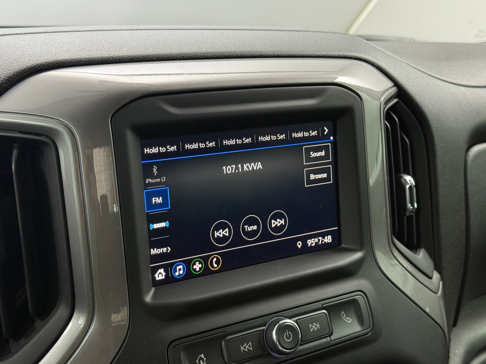 Thumbnail: 2022 Chevrolet Silverado 1500 - 4